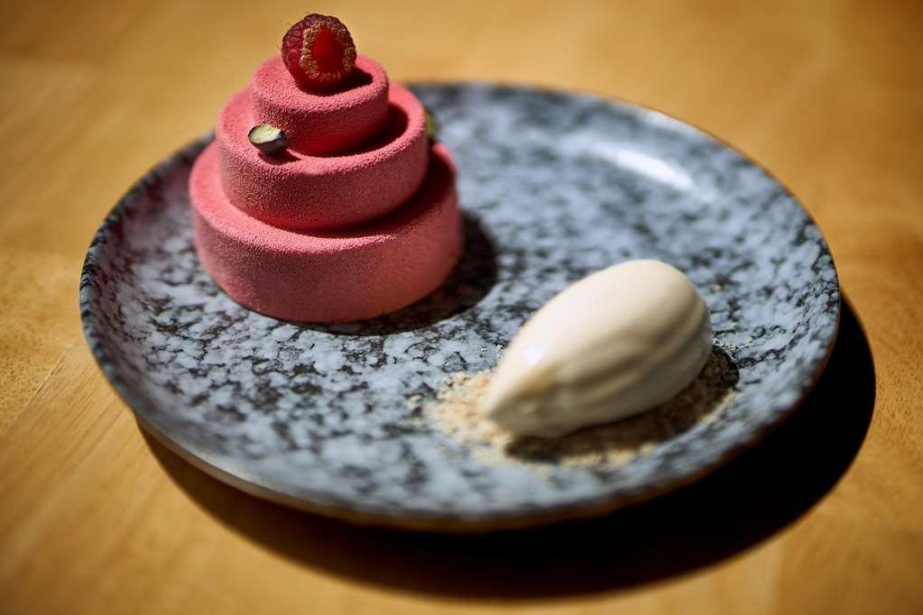 Le Clos De Bourgogne Moulins  Restaurang bild